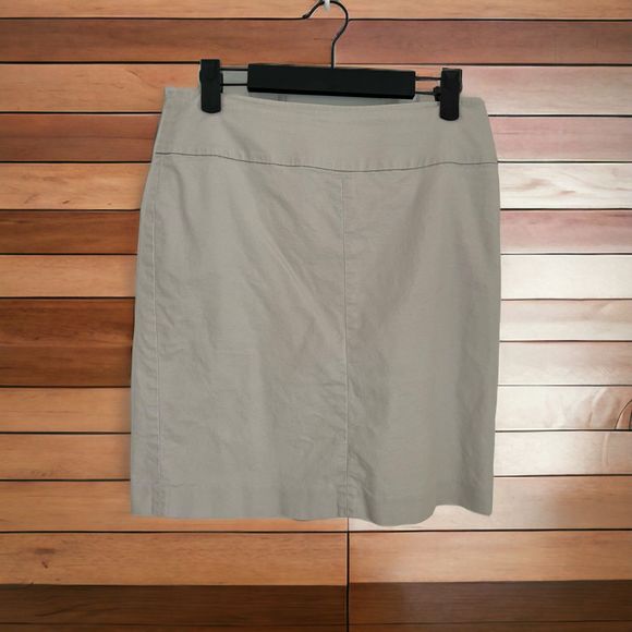 EUC Ladies Banana Republic Khaki Pencil Mini Skirt Size 4 - Picture 4 of 9